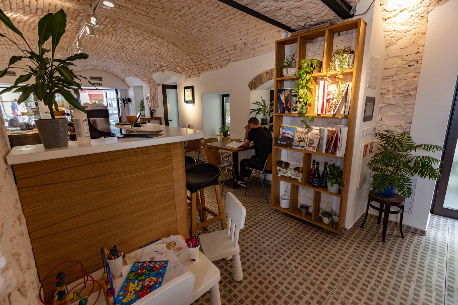 Füge Fagyiudvar és Kávézó